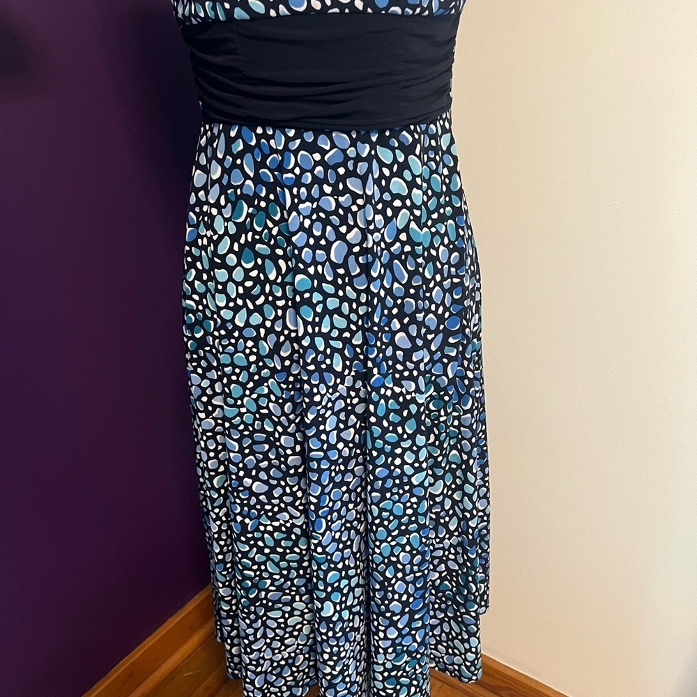 7 for $30 Perceptions Sleeveless Summer Dress - Picture 3 of 9